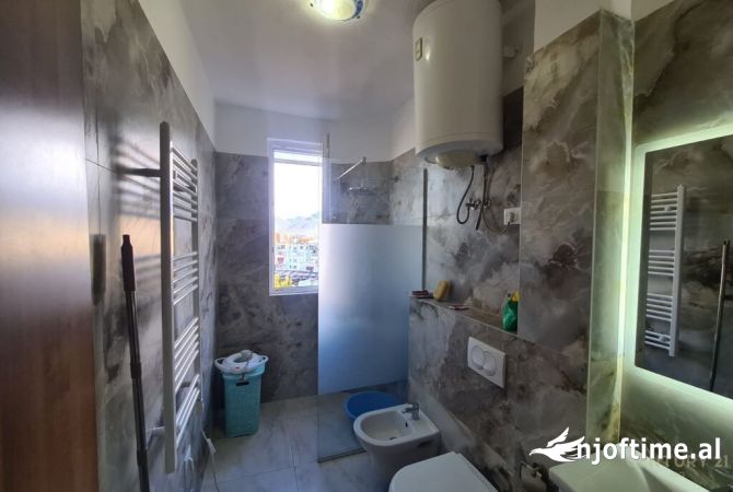 Shtepi me qera Apartament ne Tirane, 2+1, Mobilimi E mobiluar, Pagesa 600  Euro.