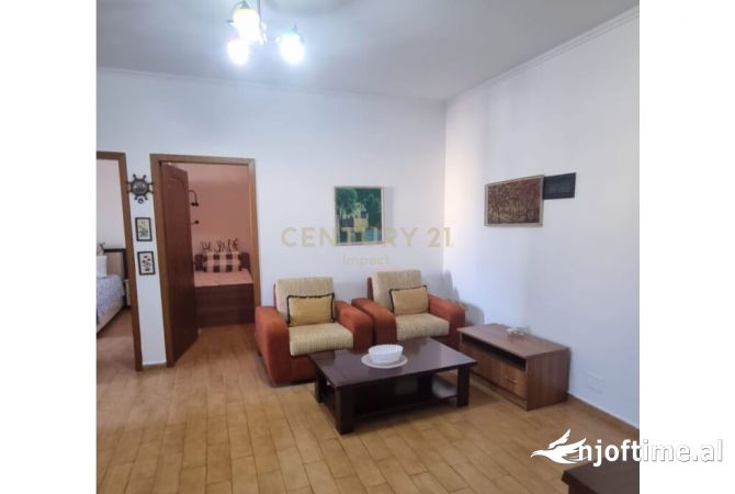 Shtepi me qera 2+1 ne Tirane - 550 Euro