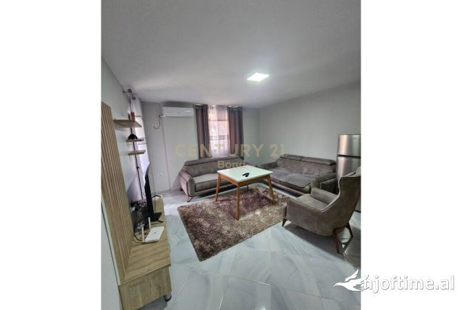 Shtepi me qera Apartament ne Tirane, 1+1, Mobilimi E mobiluar, Pagesa 500  Euro.