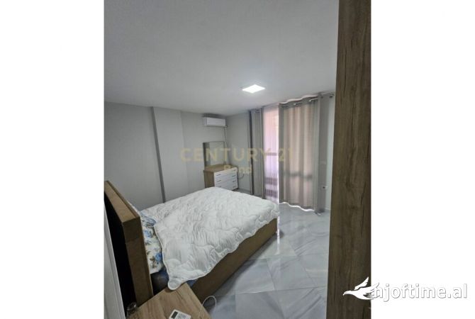 Shtepi me qera Apartament ne Tirane, 1+1, Mobilimi E mobiluar, Pagesa 500  Euro.