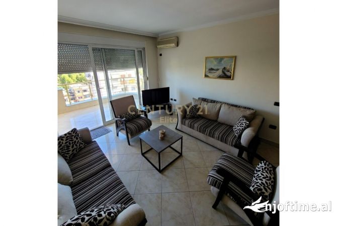Shtepi me qera 2+1 ne Tirane - 800 Euro