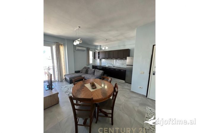 Shtepi me qera 1+1 ne Tirane - 450 Euro