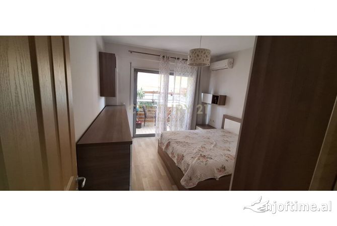 Shtepi me qera Apartament ne Tirane, 2+1, Mobilimi E mobiluar, Pagesa 600  Euro.