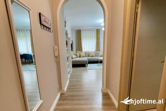 Shtepi me qera Apartament ne Tirane, 1+1, Mobilimi E mobiluar, Pagesa 550  Euro.