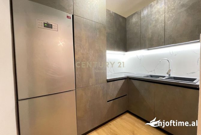 Shtepi ne shitje Apartament ne Tirane, 1+1, Mobilimi Bosh, pa mobiluar, Pagesa 112,000  Euro.