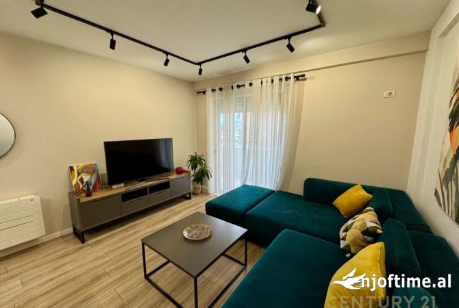 Shtepi me qera Apartament ne Tirane, 1+1, Mobilimi E mobiluar, Pagesa 700  Euro.