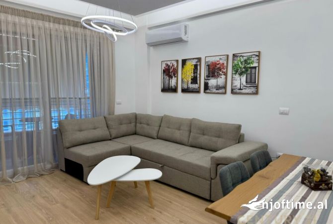 Shtepi me qera Apartament ne Tirane, 1+1, Mobilimi E mobiluar, Pagesa 800  Euro.