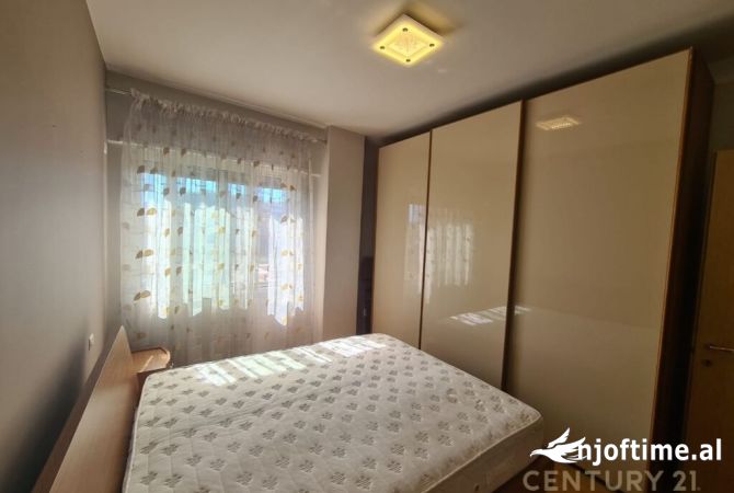 Shtepi me qera Apartament ne Tirane, 1+1, Mobilimi E mobiluar, Pagesa 550  Euro.