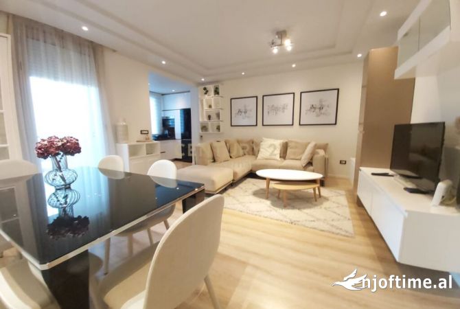 Shtepi me qera 2+1 ne Tirane - 1,500 Euro