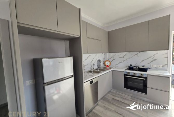Shtepi me qera Apartament ne Tirane, 2+1, Mobilimi E mobiluar, Pagesa 500  Euro.