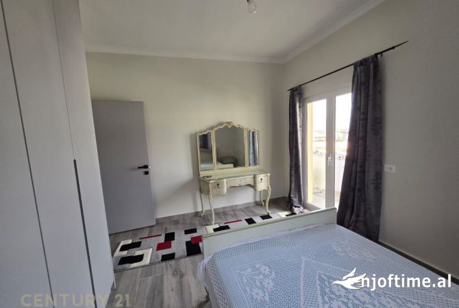 Shtepi me qera Apartament ne Tirane, 2+1, Mobilimi E mobiluar, Pagesa 500  Euro.