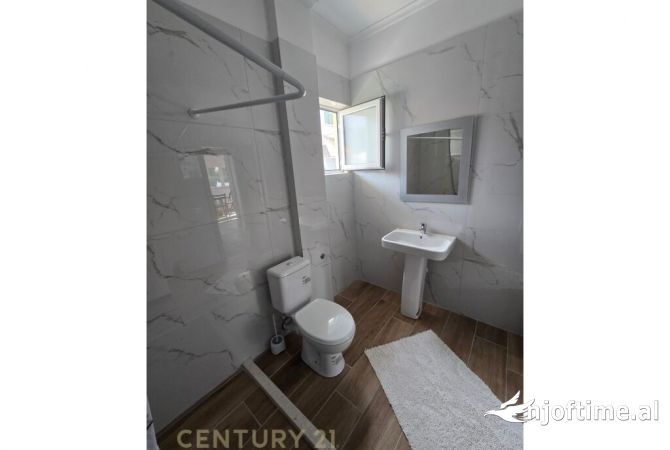 Shtepi me qera Apartament ne Tirane, 2+1, Mobilimi E mobiluar, Pagesa 500  Euro.