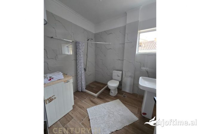 Shtepi me qera Apartament ne Tirane, 2+1, Mobilimi E mobiluar, Pagesa 500  Euro.