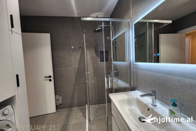 Shtepi me qera Apartament ne Tirane, 2+1, Mobilimi E mobiluar, Pagesa 1,000  Euro.