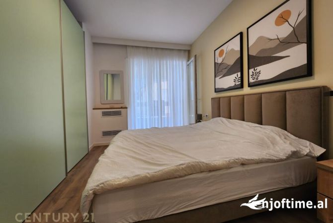 Shtepi me qera Apartament ne Tirane, 2+1, Mobilimi E mobiluar, Pagesa 1,000  Euro.