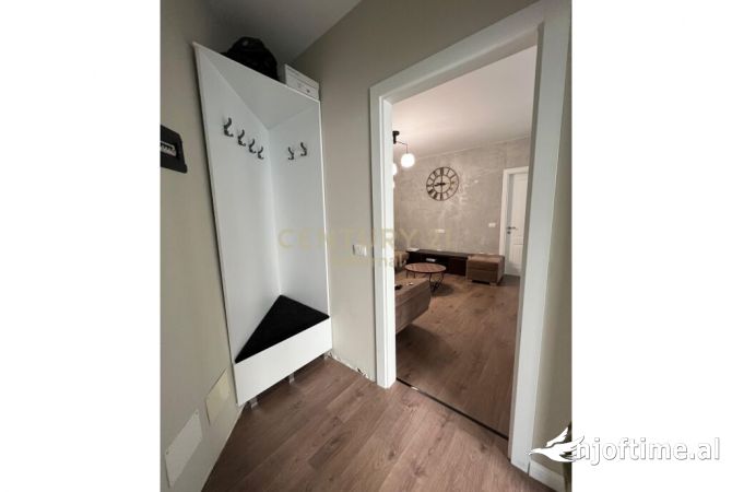 Shtepi me qera Apartament ne Tirane, 1+1, Mobilimi E mobiluar, Pagesa 450  Euro.