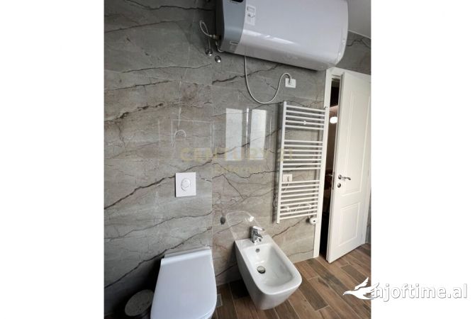 Shtepi me qera Apartament ne Tirane, 1+1, Mobilimi E mobiluar, Pagesa 450  Euro.