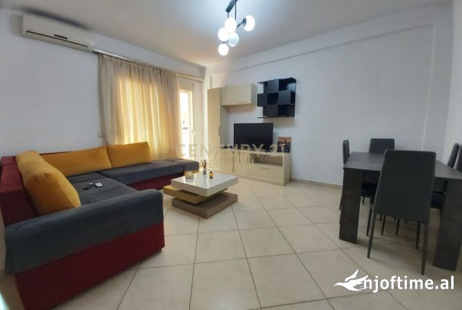 Shtepi me qera 2+1 ne Tirane - 500 Euro