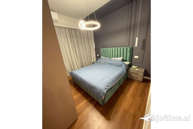 Shtepi me qera 2+1 ne Tirane - 800 Euro