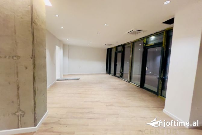 Shtepi me qera 2+1 ne Tirane - 1,500 Euro