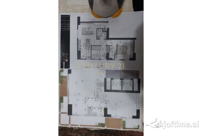 Shtepi ne shitje Apartament ne Tirane, 2+1, Mobilimi E mobiluar, Pagesa 330,000  Euro.