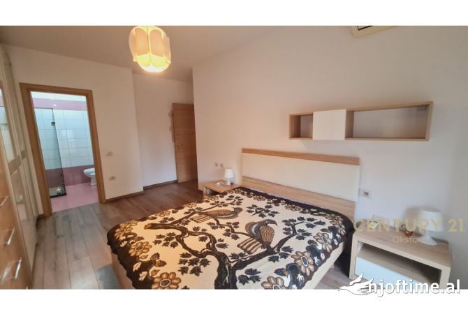 Shtepi me qera Apartament ne Tirane, 2+1, Mobilimi E mobiluar, Pagesa 700  Euro.