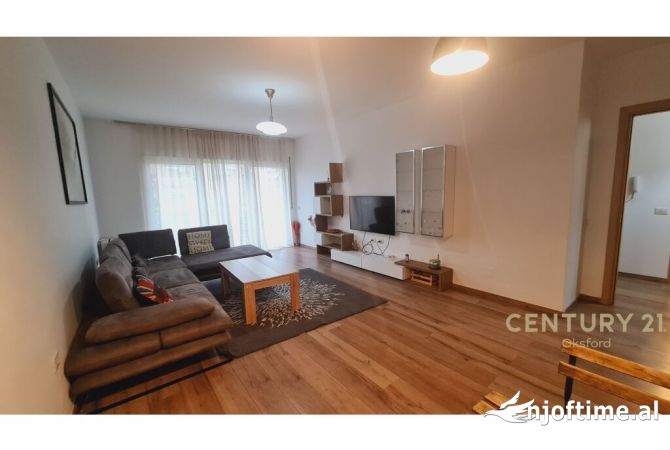 Shtepi me qera Apartament ne Tirane, 2+1, Mobilimi E mobiluar, Pagesa 700  Euro.