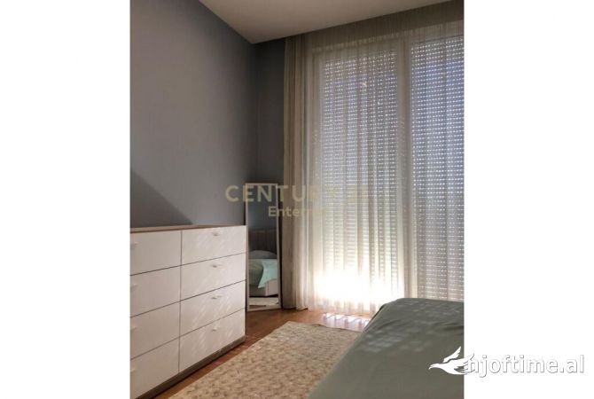 Shtepi me qera 2+1 ne Tirane - 1,000 Euro