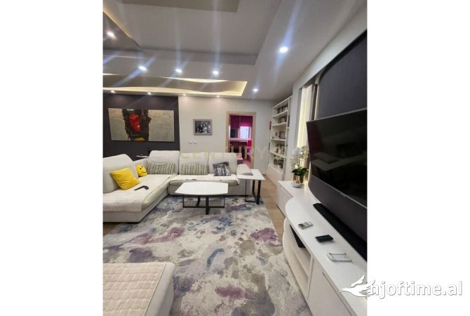 Shtepi ne shitje 3+1 ne Tirane - 259,000 Euro