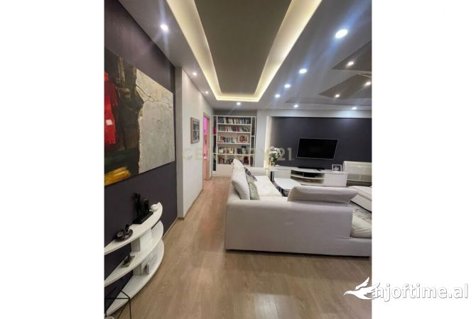 Shtepi ne shitje 3+1 ne Tirane - 259,000 Euro