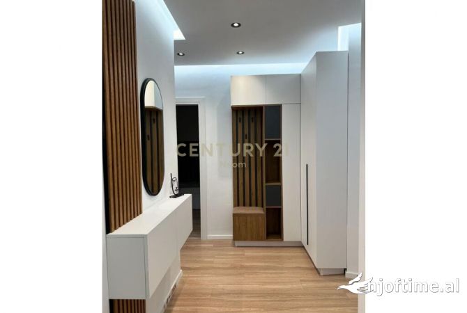 Shtepi me qera Apartament ne Tirane, 2+1, Mobilimi E mobiluar, Pagesa 800  Euro.