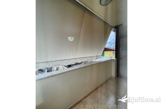 Shtepi me qera Apartament ne Tirane, 2+1, Mobilimi E mobiluar, Pagesa 1,000  Euro.