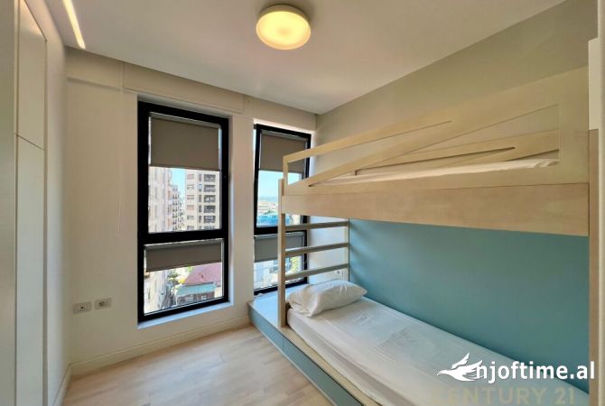 Shtepi me qera Apartament ne Tirane, 2+1, Mobilimi E mobiluar, Pagesa 1,000  Euro.