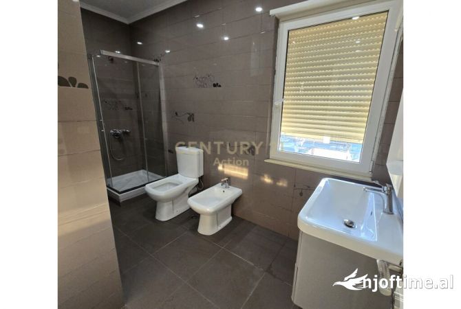 Shtepi me qera Apartament ne Tirane, 2+1, Mobilimi E mobiluar, Pagesa 800  Euro.