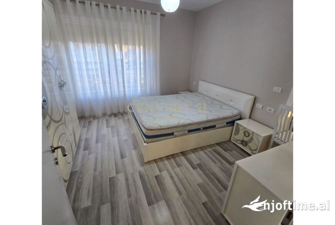 Shtepi me qera 2+1 ne Tirane - 800 Euro