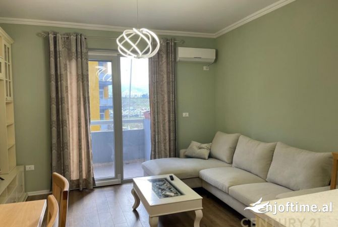 Shtepi me qera 2+1 ne Tirane - 900 Euro