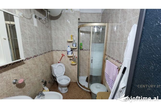 Shtepi me qera Apartament ne Tirane, 1+1, Mobilimi E mobiluar, Pagesa 550  Euro.