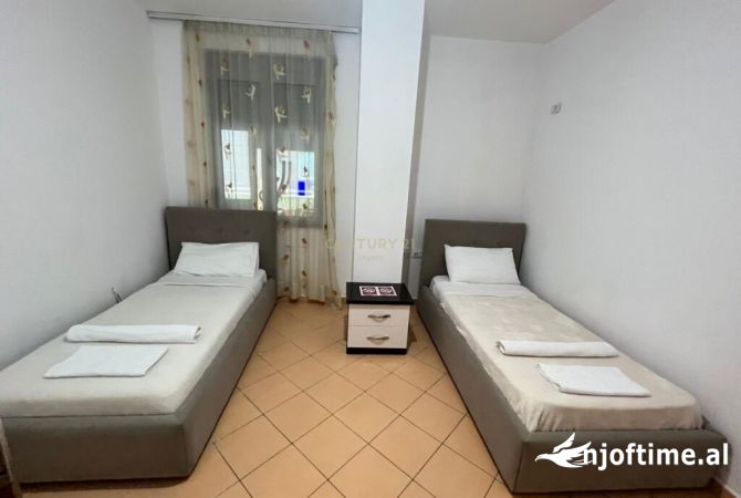 Shtepi me qera Apartament ne Tirane, 2+1, Mobilimi E mobiluar, Pagesa 900  Euro.