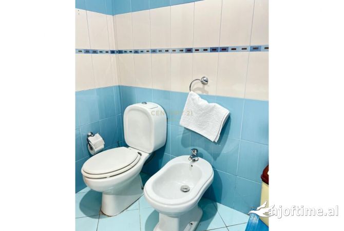 Shtepi me qera Apartament ne Tirane, 2+1, Mobilimi E mobiluar, Pagesa 900  Euro.