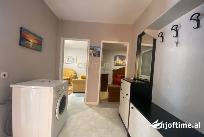 Shtepi ne shitje Apartament ne Tirane, 1+1, Mobilimi E mobiluar, Pagesa 113,000  Euro.