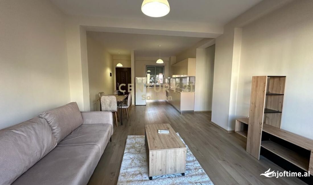 Shtepi me qera Apartament ne Tirane, 2+1, Mobilimi E mobiluar, Pagesa 400  Euro.