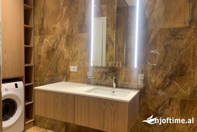 Shtepi me qera Apartament ne Tirane, 2+1, Mobilimi E mobiluar, Pagesa 900  Euro.