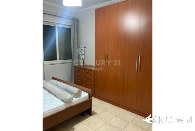 Shtepi me qera Apartament ne Tirane, 1+1, Mobilimi E mobiluar, Pagesa 550  Euro.