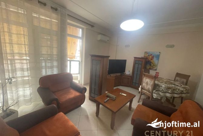 Shtepi me qera 2+1 ne Tirane - 600 Euro