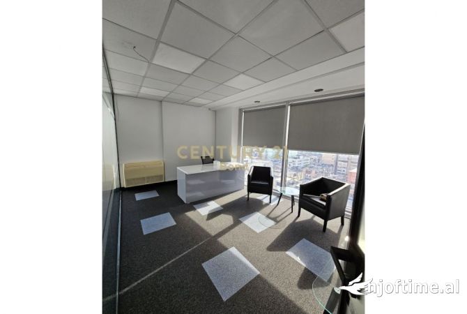 Ambient biznesi me qera 3+1 ne Tirane - 3,150 Euro