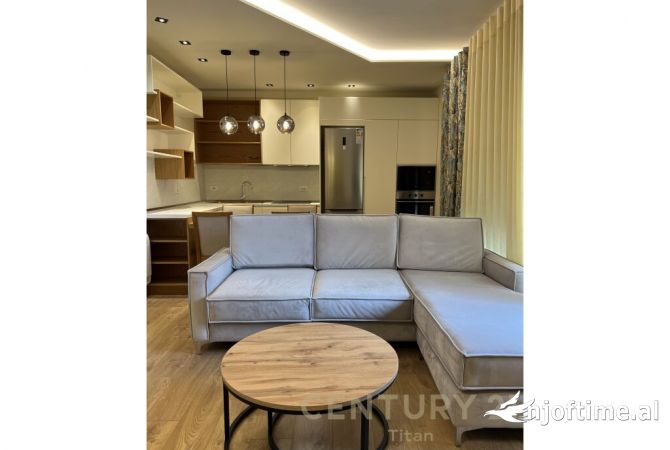 Shtepi me qera 1+1 ne Tirane - 800 Euro