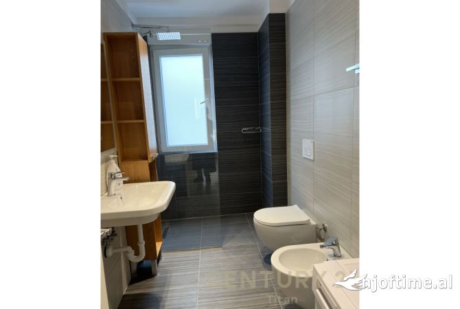 Shtepi me qera Apartament ne Tirane, 1+1, Mobilimi E mobiluar, Pagesa 800  Euro.