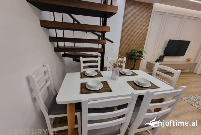 Shtepi me qera Apartament ne Tirane, 2+1, Mobilimi E mobiluar, Pagesa 1,800  Euro.
