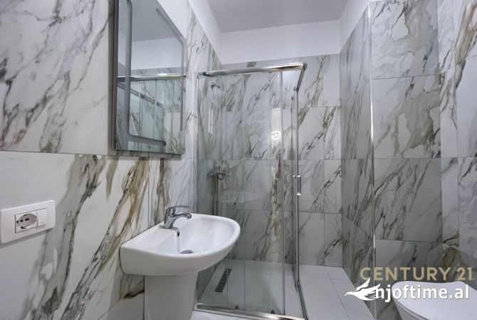 Shtepi me qera Apartament ne Tirane, 1+1, Mobilimi E mobiluar, Pagesa 500  Euro.