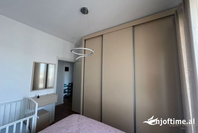 Shtepi me qera Apartament ne Tirane, 2+1, Mobilimi E mobiluar, Pagesa 580  Euro.